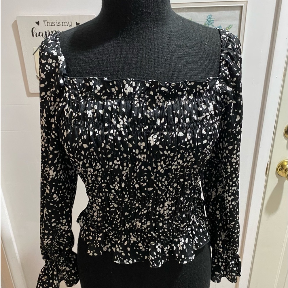 A New Day blouse
Never wore. Like new.